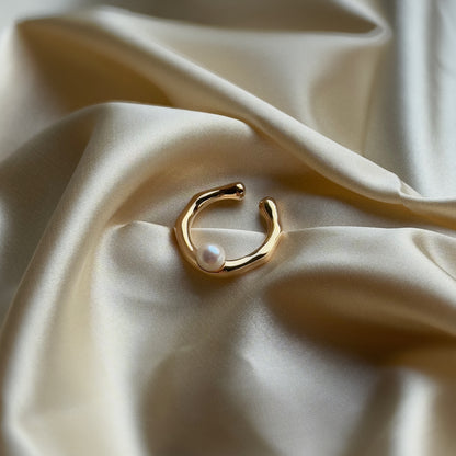 Gigi Pearl Ring